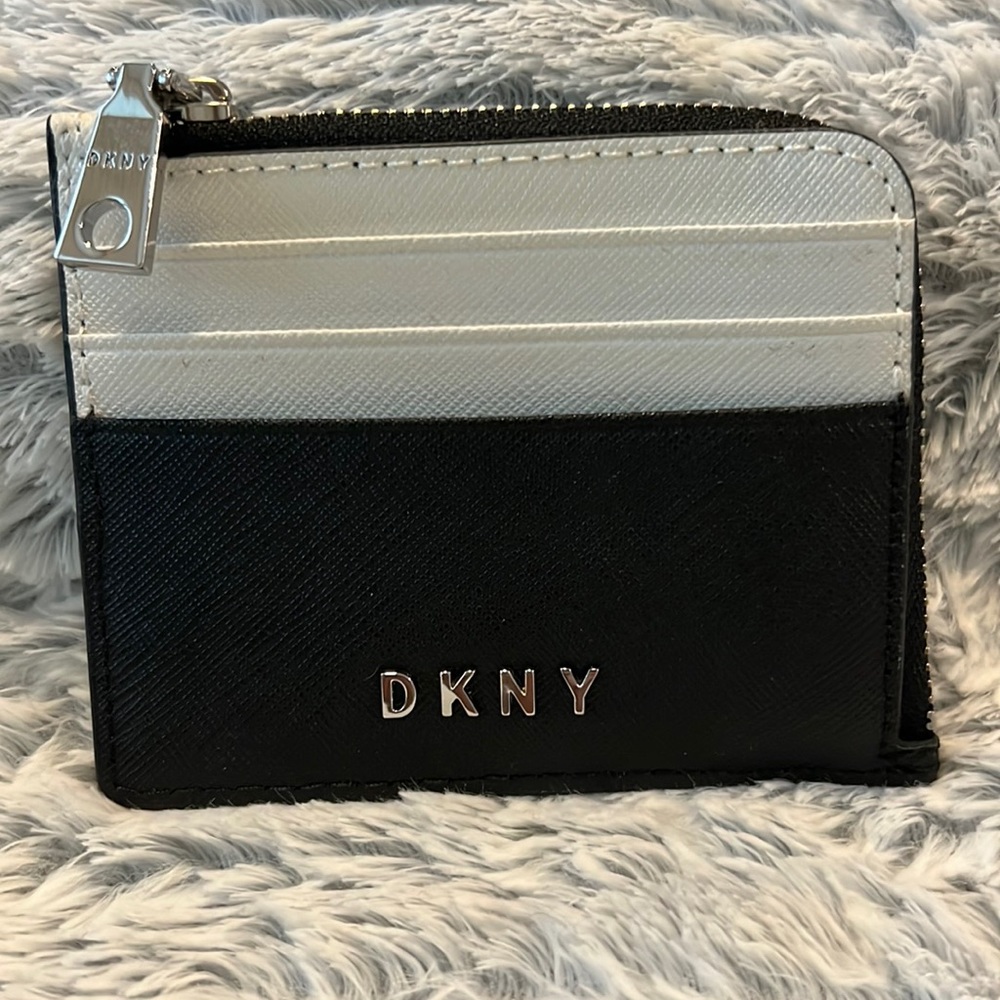 DKNY Mila Card Holder Wallet - NWOT